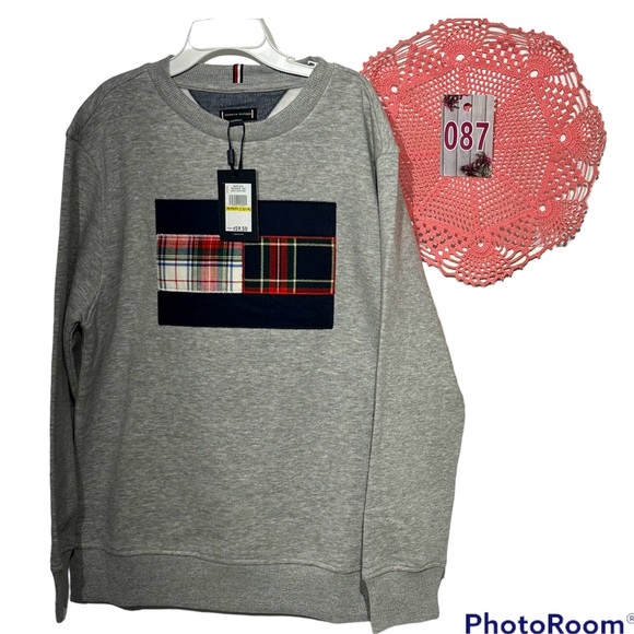 Tommy Hilfiger Other - Tommy Hilfiger NWT Boys Grey/Heather Crewneck Sweatshirt Size M (12/14)